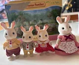 Familia Conejos Sylvanian Families