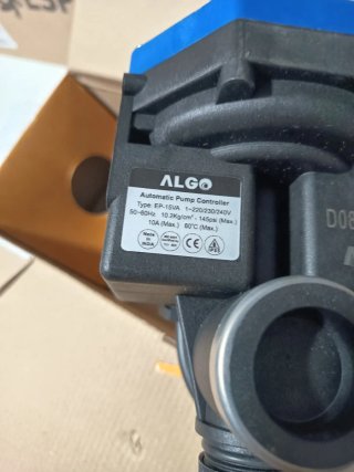Controlador de presión de bomba de agua