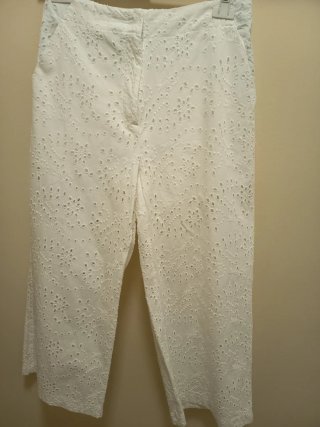 Traje blanco Lefties bordado