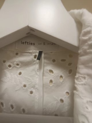 Traje blanco Lefties bordado