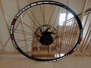 rueda 26 QR10 Shimano disco trasera centrada, rec