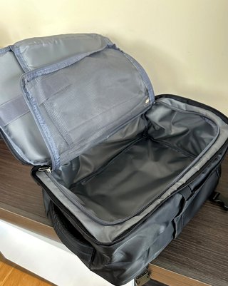 Mochila para avión negra