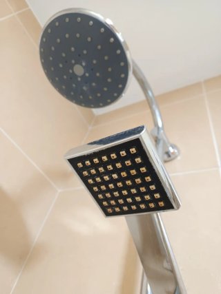Habitación con baño privado en Gijón.