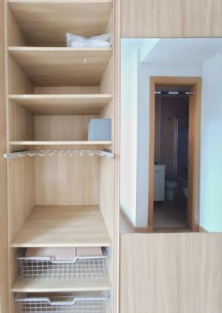 Habitación con baño privado en Gijón.