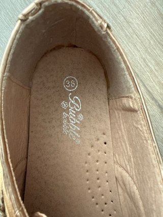 Zapatos niña dorados estilo Oxford talla 36