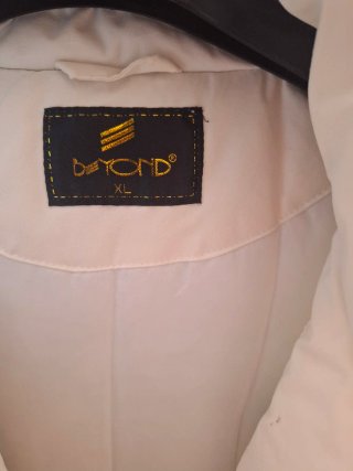 "Ofertón" Chaquetón mujer blanco con capucha