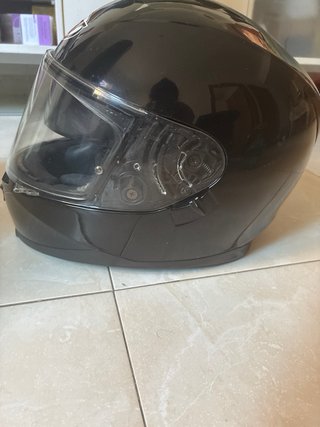 Casco de moto MT negro