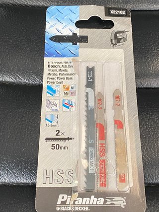 Sierra Caladora Black & Decker CD301