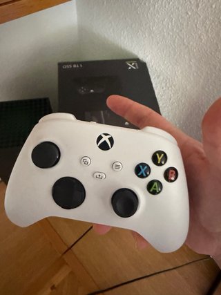 Xbox Series X + Mando Blanco