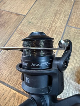 2 Carretes de Pesca Mitchell Avocet Negros