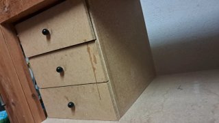 Banco de trabajo madera artesanal con ruedas