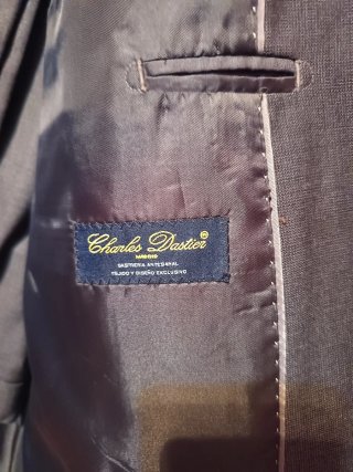 Traje de hombre gris