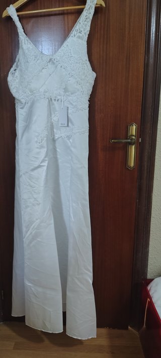 Vestido blanco de cóctel/novia sin usar