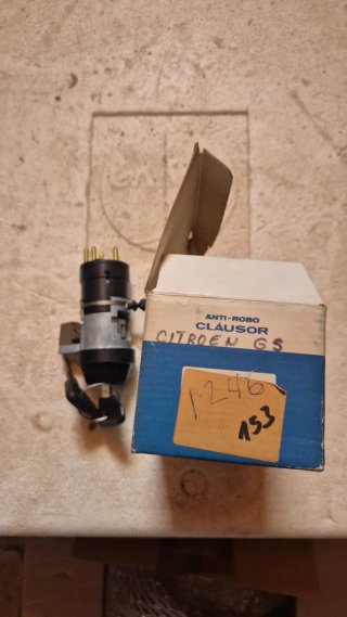 Clausor Citroën GS con 2 llaves