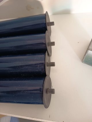Patas de cama metálicas con adaptadores
