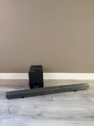 Barra de Sonido Sony con Subwoofer y Mando