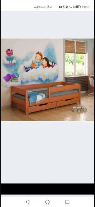 Cama infantil de madera con cajones