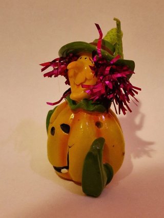 Figura Bruja Calabaza Cerámica