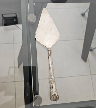 Paleta para tarta con grabado