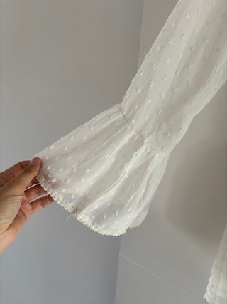 Blusa blanca plumeti bordada