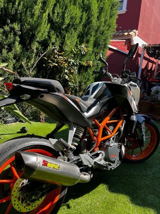 KTM Duke 390 ABS A2