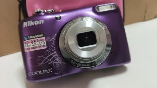 Cámara Nikon Coolpix L27 Morada