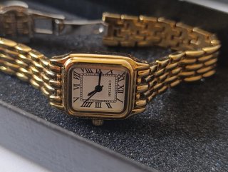 Reloj Cheetah Dorado Mujer