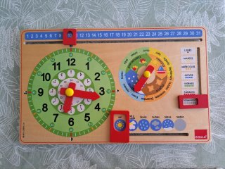 Calendario de madera Goula