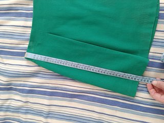 Minifalda verde Stradivarius Talla 36