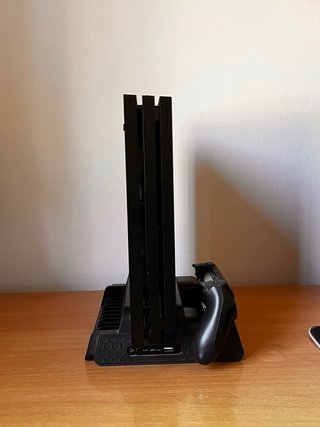 PS4 Pro 1tb + Mando + Base Carga + 6 Juegos