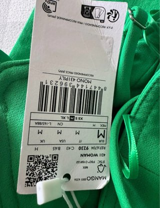 Mono Mango Verde Talla M nuevo etiqueta