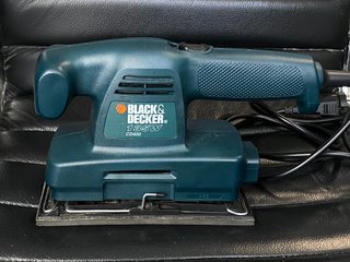 Lijadora Black & Decker CD400 135W