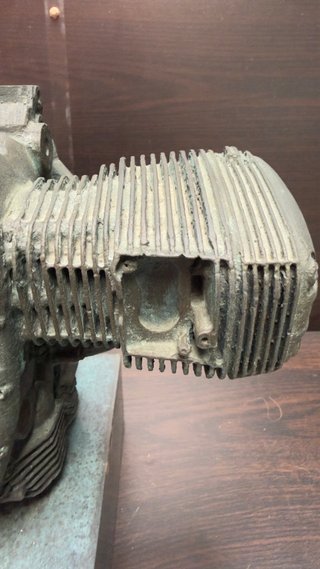 Escultura Motor BMW Boxer 4 Válvulas