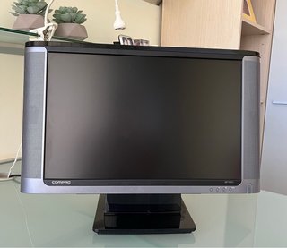 Monitor Compaq WF1907v 19 LCD + altavoces