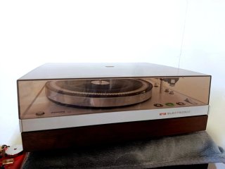 Tocadiscos Philips 212 Electrónica