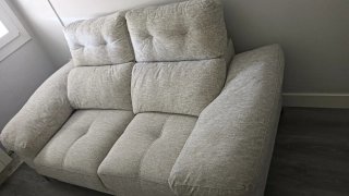 Sofá cama beige y blanco