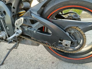 Suzuki GSXR 600 K7 Negra 47000km