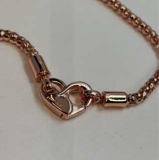 Pulsera Pandora Original con Charm y Caja
