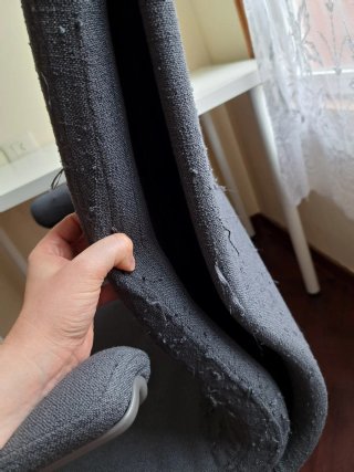 Silla Ikea MULLFJÄLLET con reposabrazos.