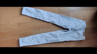 Pantalón blanco Stradivarius talla 34