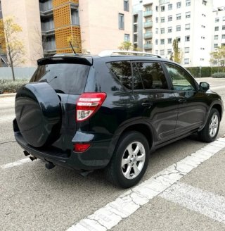 Toyota RAV4 2011
