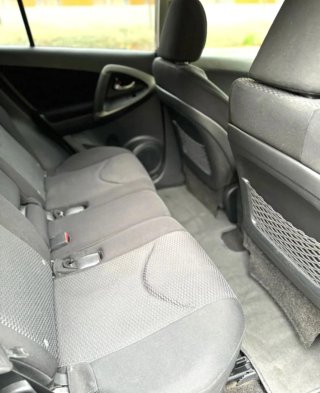Toyota RAV4 2011