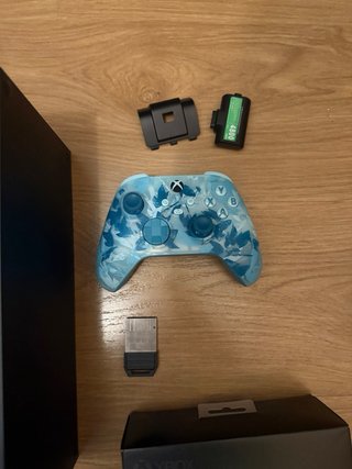Xbox Series X 1TB + 3 Mandos