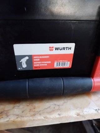 Caja Wurth para remachadora