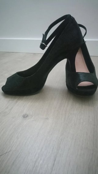 Zapatos de tacón Marypaz negros
