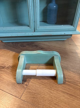 Mueble baño azul y accesorios para restaurar