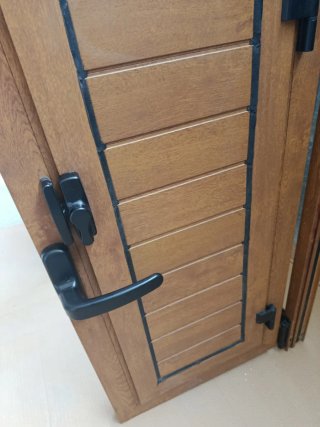 Ventana oscilobatiente rotura puente térmico