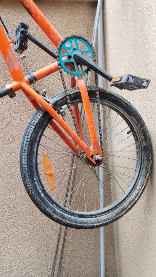 Bicicleta BMX naranja