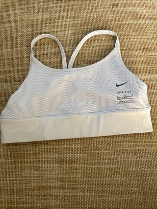Top deportivo Nike estampado
