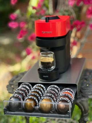 Cafetera Nespresso Vertuo + Cajón Cápsulas